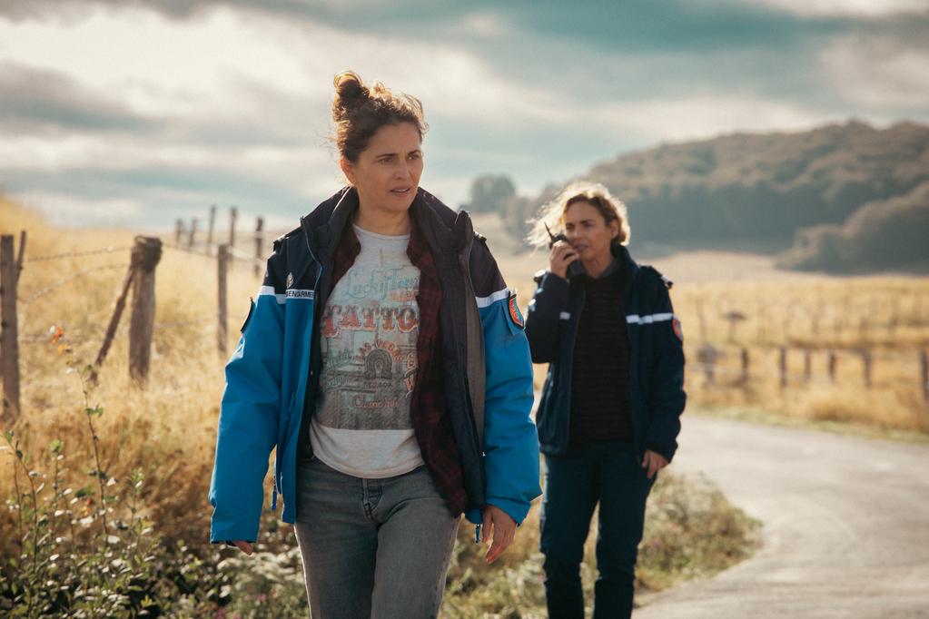 L'Éclipse - © Eloïse Legay – Carma Films – France Télévisions. L'Éclipse - © Eloïse Legay – Carma Films – France Télévisions.