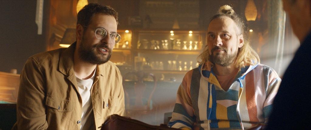 Un guía muy perdido - © 2023 White and Yellow Films - STUDIOCANAL - M6 Films - Beside Productions Un guía muy perdido - © 2023 White and Yellow Films - STUDIOCANAL - M6 Films - Beside Productions