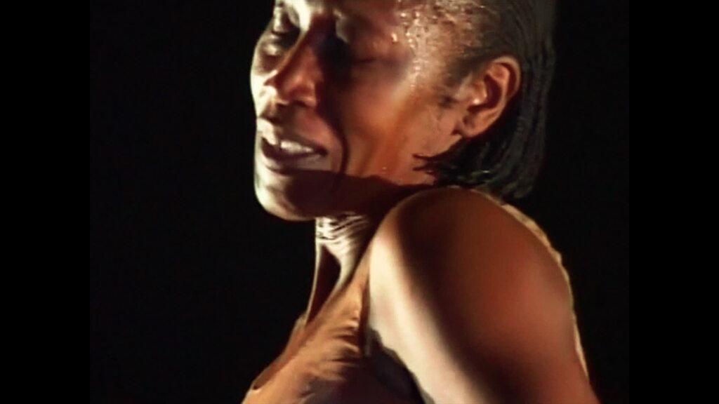 Germaine Acogny: L'Essence de la danse Germaine Acogny: L'Essence de la danse