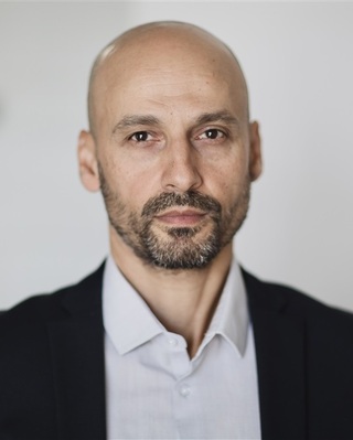 Tewfik Bensnoussi Tewfik Bensnoussi