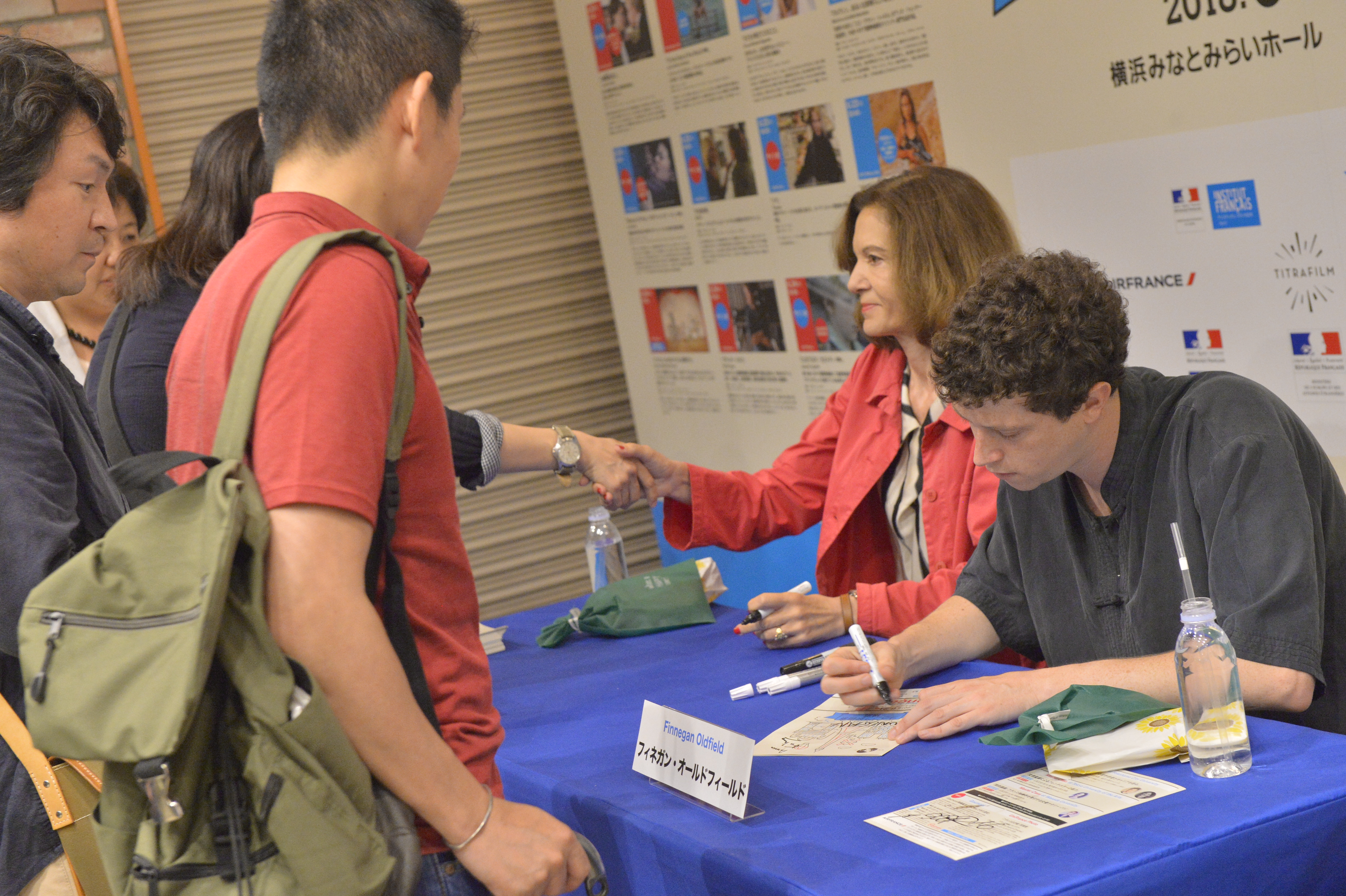 June 23: Day 3 of the Festival - Rencontre et signatures Finnegan Oldfield/Anne Fontaine June 23: Day 3 of the Festival - Rencontre et signatures Finnegan Oldfield/Anne Fontaine