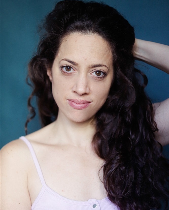 Virginie Sibalo Virginie Sibalo