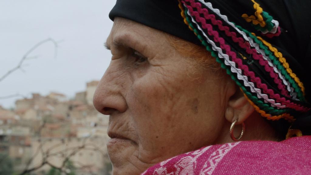 Achewiq - The Song of the Brave Women Achewiq - The Song of the Brave Women