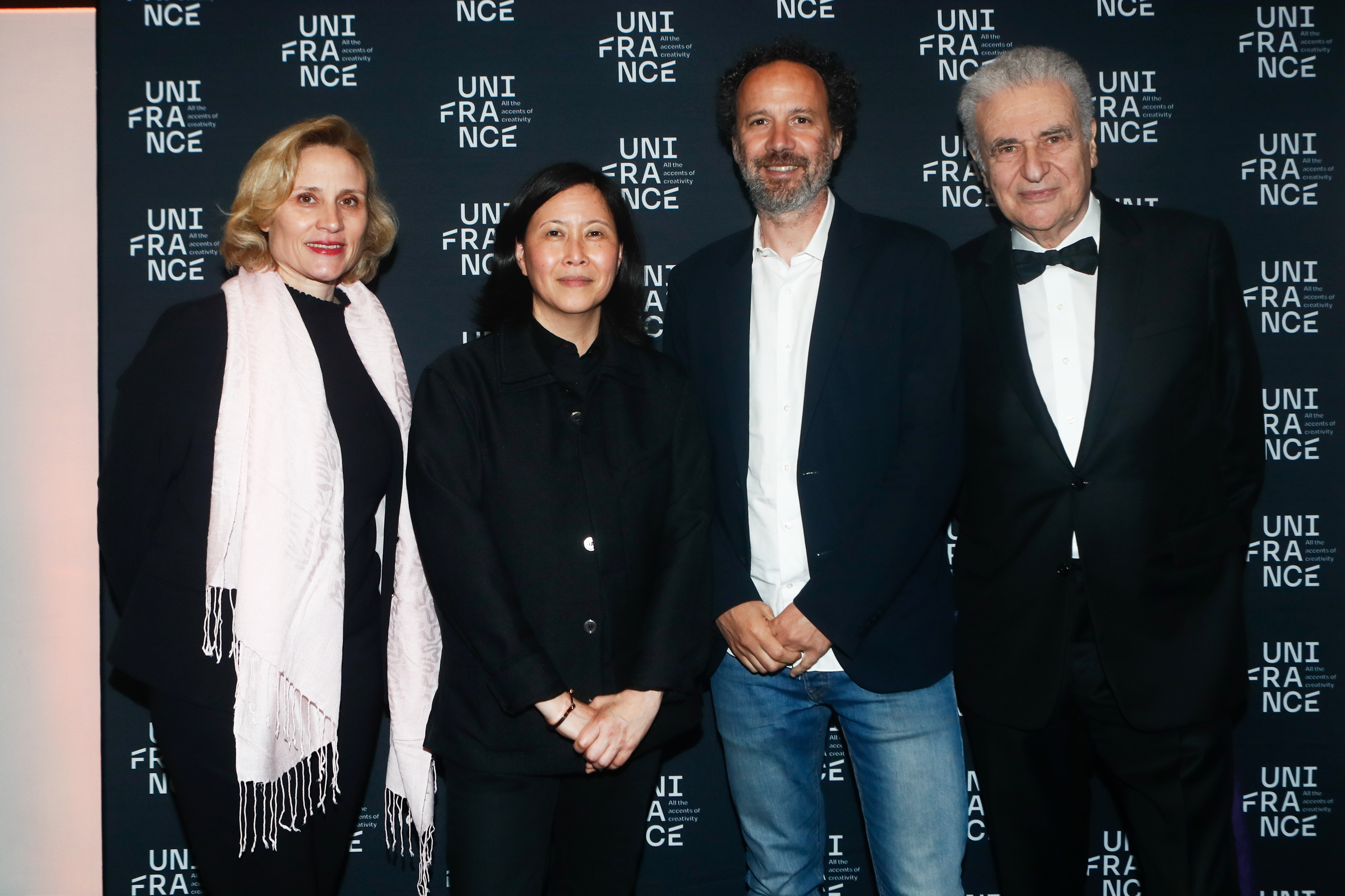 A look back at the events at Unifrance's Terrace and stand in photos - Cannes '23 - Dîner Semaine de la Critique - © Christophe Clovis / Unifrance • Dîner Semaine de la Critique A look back at the events at Unifrance's Terrace and stand in photos - Cannes '23 - Dîner Semaine de la Critique - © Christophe Clovis / Unifrance • Dîner Semaine de la Critique