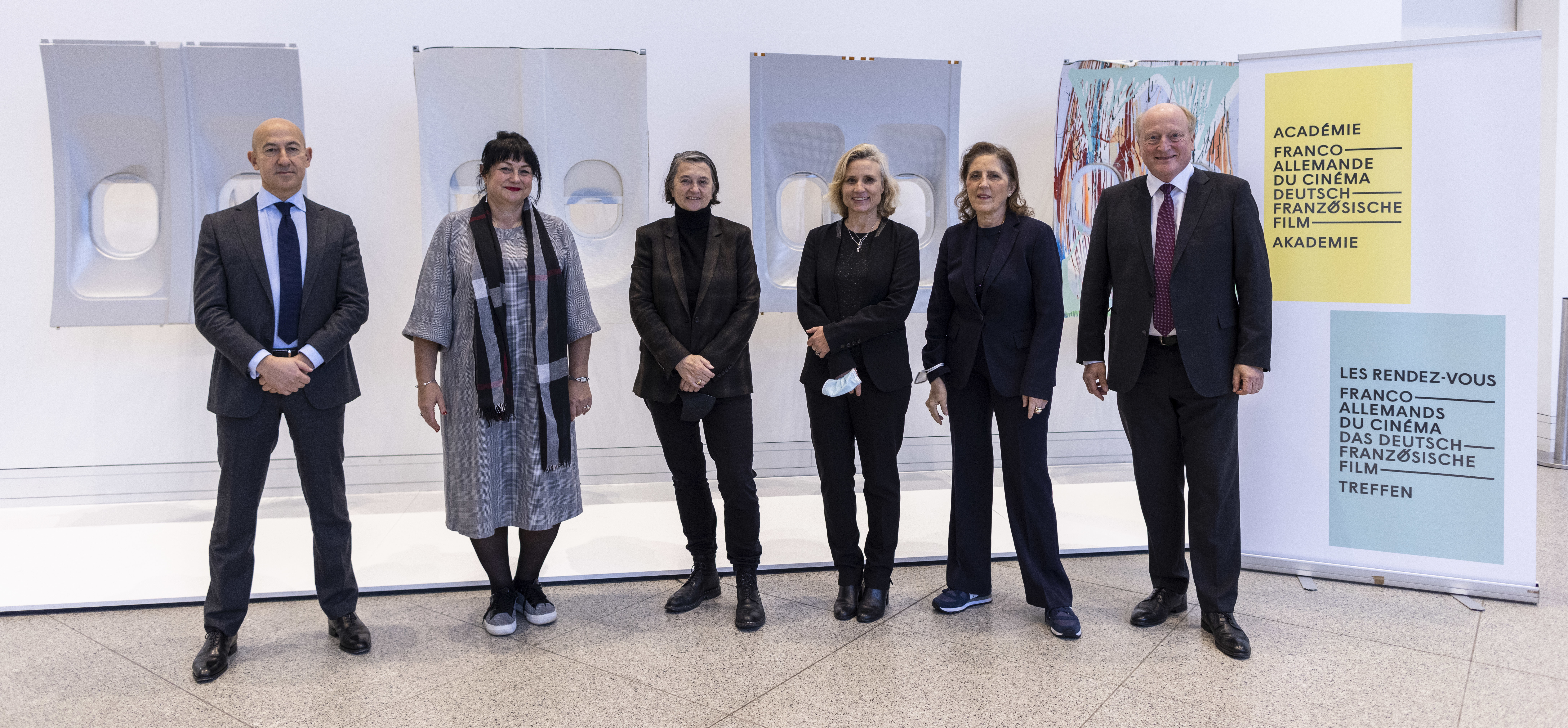 Report on the 19th Franco-German Film Meetings - Olivier Henrard (CNC), Simone Baumann (German Films), Marie Masmonteil (Académie Franco-Allemande du Cinéma), Daniela Elstner (UniFrance), Petra Müller (Film und Medienstiftung NRW), Peter Dinges (FFA) - © Ralph Sondermann Report on the 19th Franco-German Film Meetings - Olivier Henrard (CNC), Simone Baumann (German Films), Marie Masmonteil (Académie Franco-Allemande du Cinéma), Daniela Elstner (UniFrance), Petra Müller (Film und Medienstiftung NRW), Peter Dinges (FFA) - © Ralph Sondermann