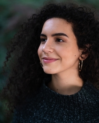 Laura B. Farrugia Laura B. Farrugia