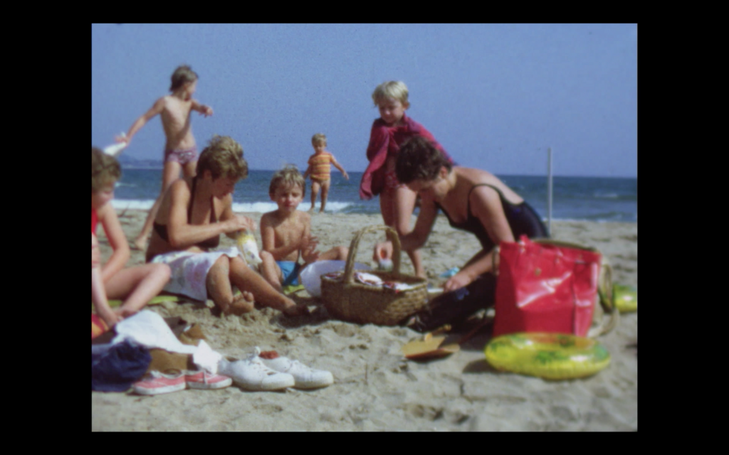 Les Petits Arrangements Les Petits Arrangements