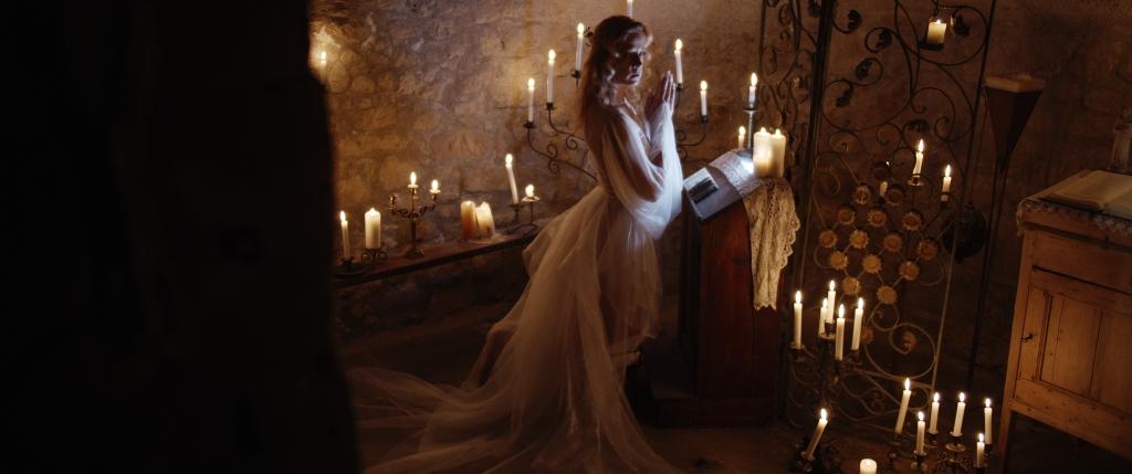 Ophelia: the Curse of the Moat Ophelia: the Curse of the Moat