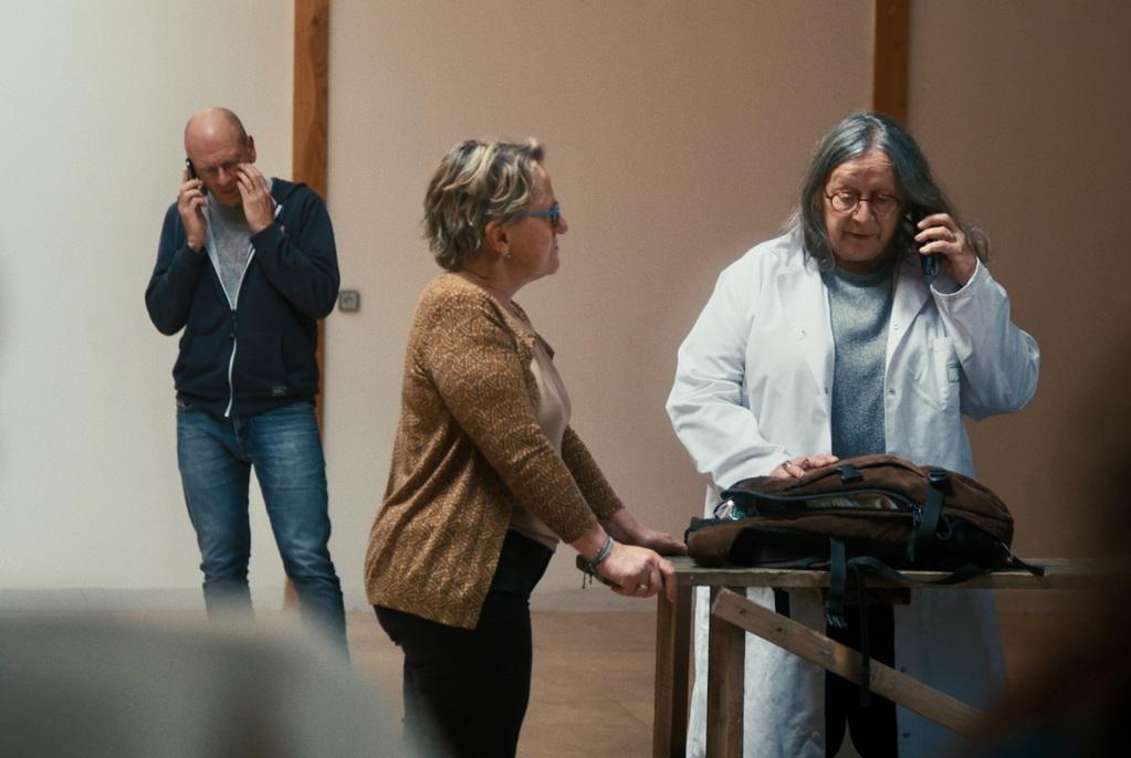 Who Cares ? - © Singularis Films Who Cares ? - © Singularis Films