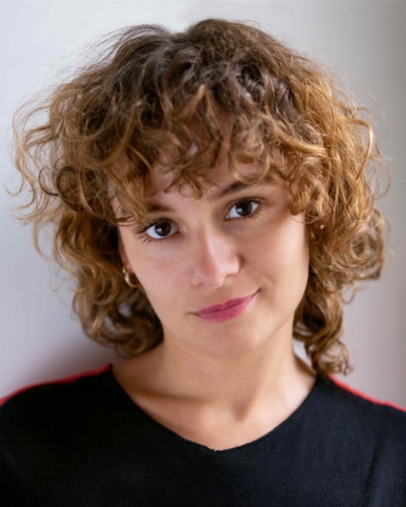 Hélène Bares Hélène Bares