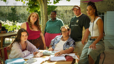 All Shapes of Us - &copy; Nicolas Robin &mdash; Federation Studio France &mdash; TF1 