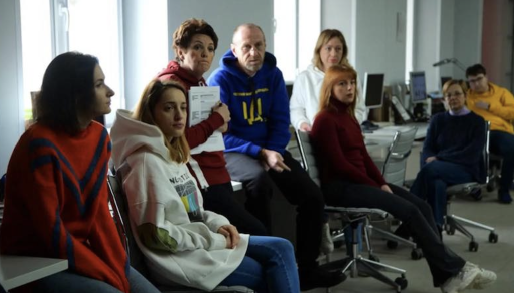 Soldats de l'information de Laurent Jaoui (2023) - Unifrance