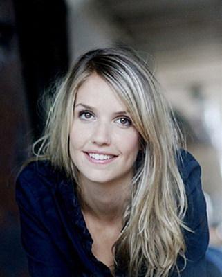 Laurence Arné Laurence Arné