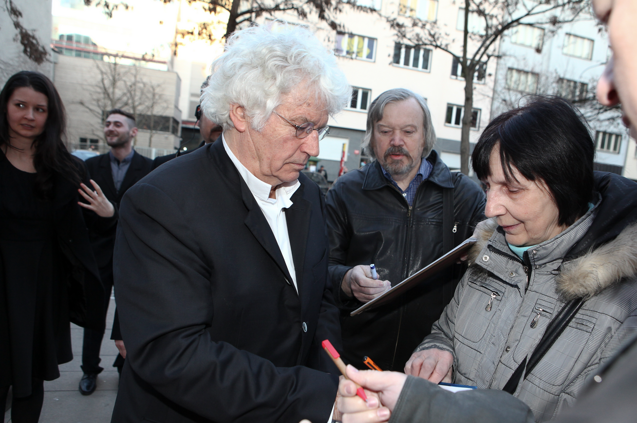 Jean-Jacques Annaud honored at the Prague Film Festival Jean-Jacques Annaud honored at the Prague Film Festival