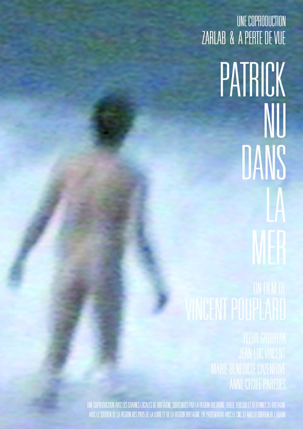 Patrick nu dans la mer Patrick nu dans la mer