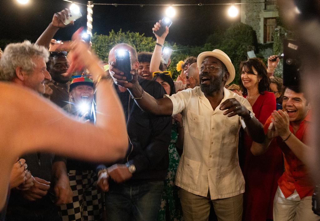 On fait quoi maintenant ? - © Jean-Claude Lother - 2024 Nolita Cinéma - Zamba Productions On fait quoi maintenant ? - © Jean-Claude Lother - 2024 Nolita Cinéma - Zamba Productions