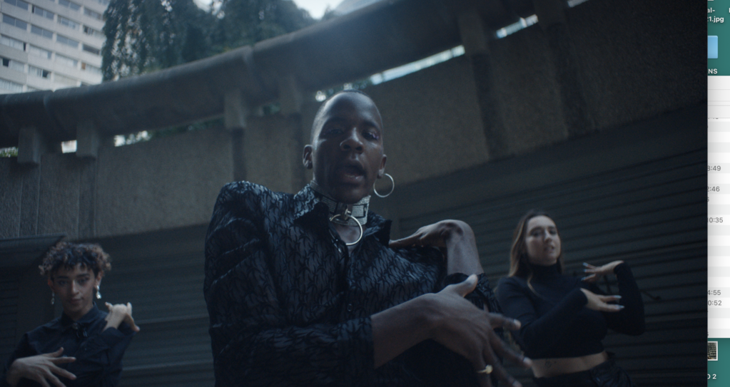 Différent - © ZED - Superstructure Différent - © ZED - Superstructure