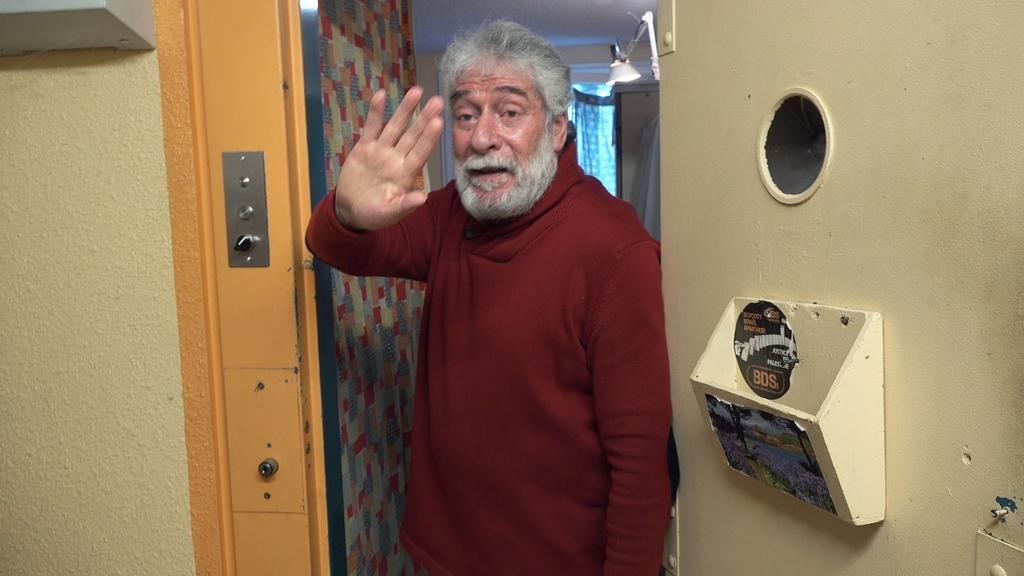 Who Wants Georges Ibrahim Abdallah in Jail ? - &copy; C-P Productions