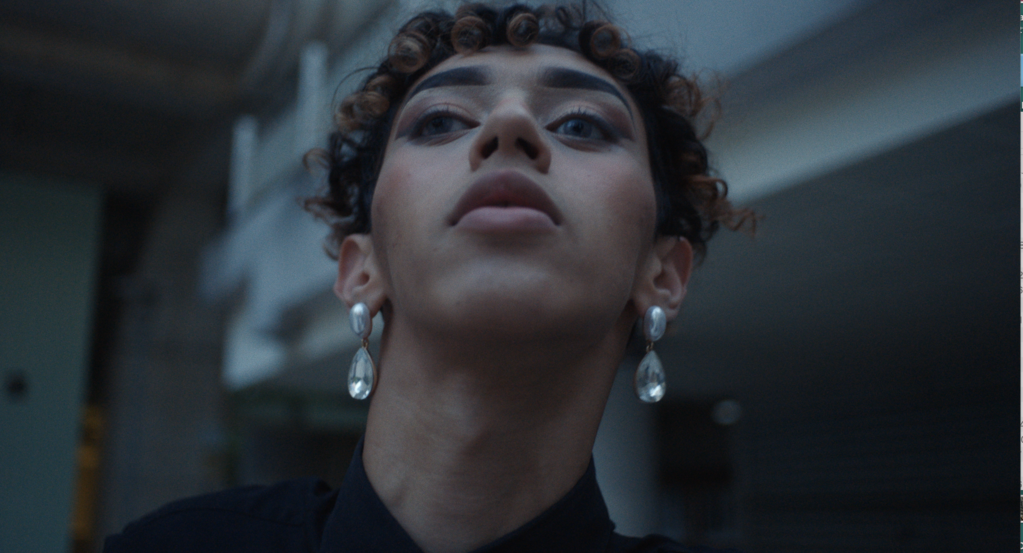 Différent - © ZED - Superstructure Différent - © ZED - Superstructure