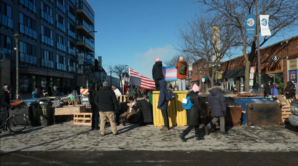 USA : The Resistance Rises