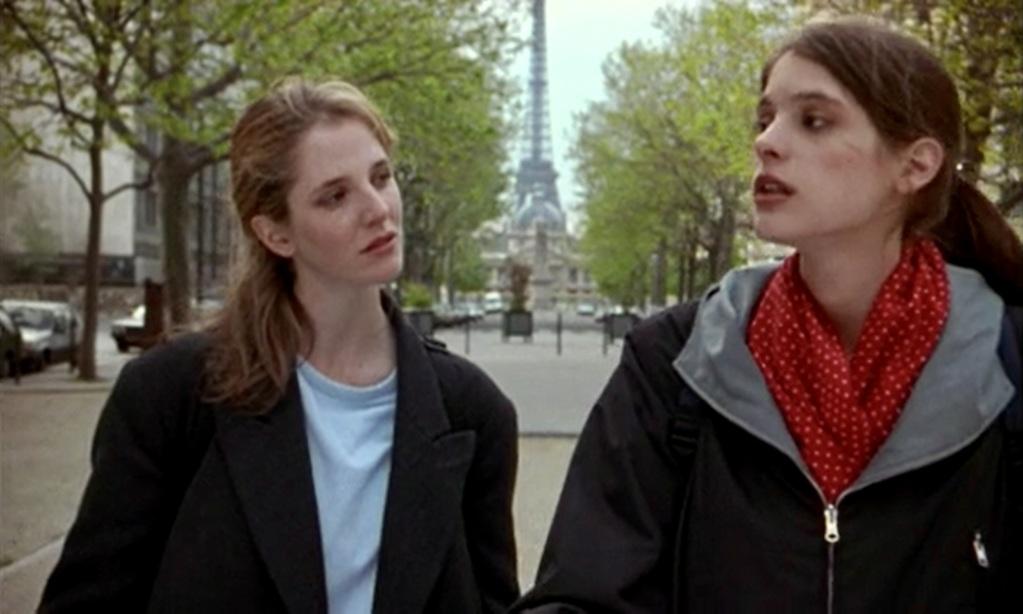 Des filles et des chiens Des filles et des chiens