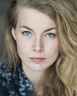 Roxanne Bennett - © Sarah Robine Roxanne Bennett - © Sarah Robine