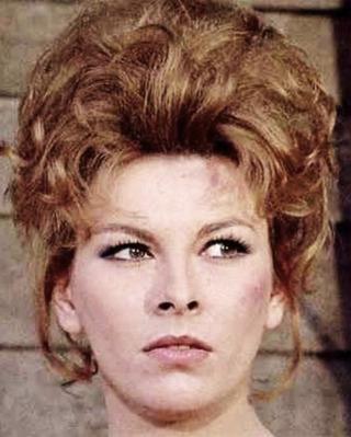 Loredana Nusciak Loredana Nusciak