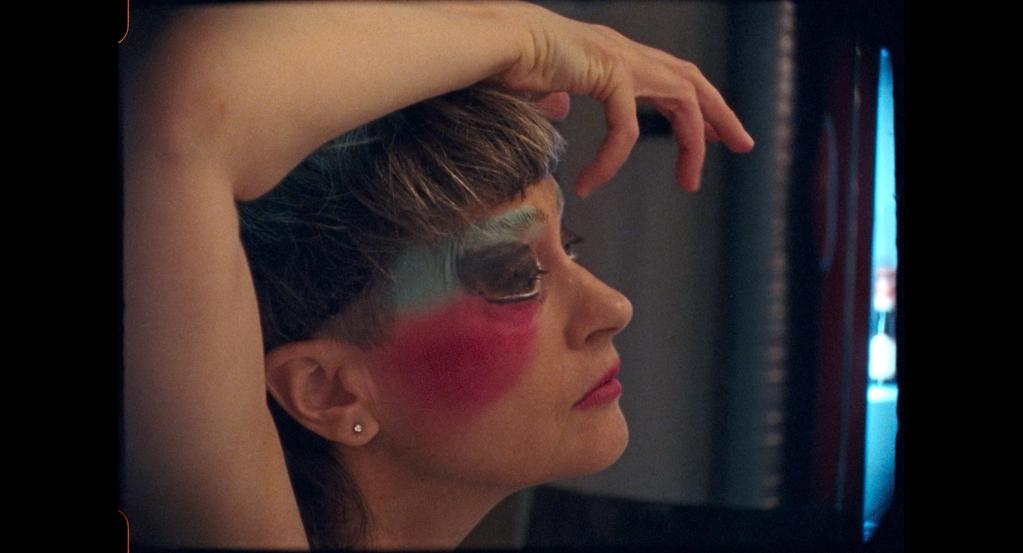 Peaches Goes Bananas Peaches Goes Bananas