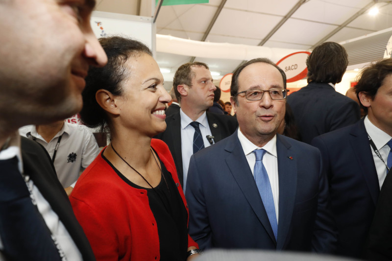 François Hollande estuvo presente en el mercado del Festival de Annecy - © Bestimage François Hollande estuvo presente en el mercado del Festival de Annecy - © Bestimage