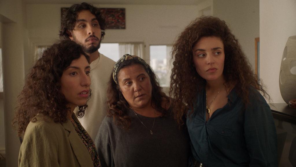 2 ou 3 choses que je ne sais pas d’elle 2 ou 3 choses que je ne sais pas d’elle