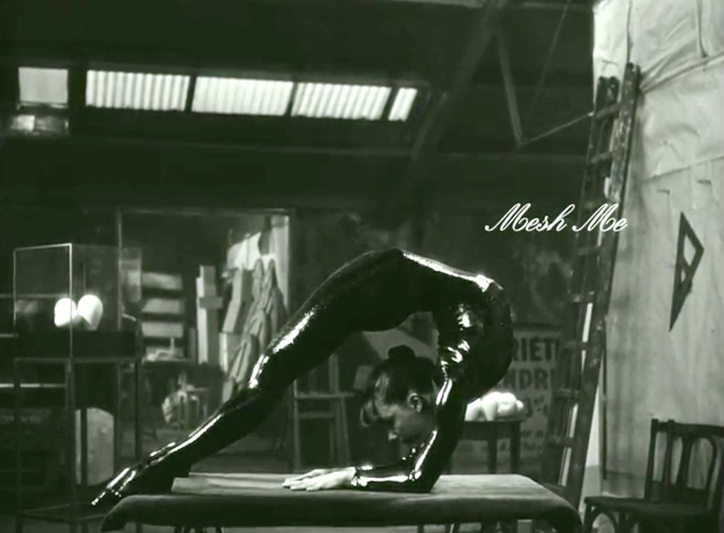 13 figures de Sarah Beauchesne au 71, rue Blanche 13 figures de Sarah Beauchesne au 71, rue Blanche