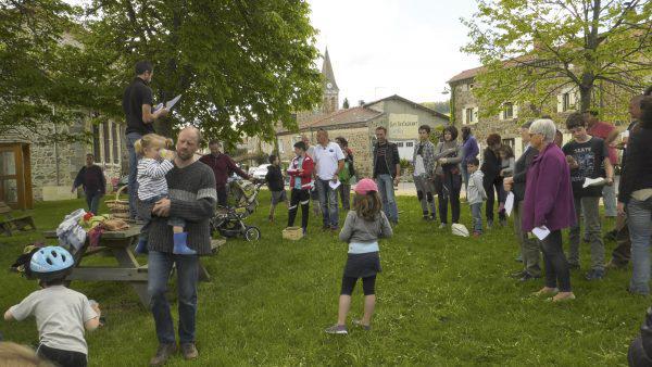 Un village dans le vent Un village dans le vent