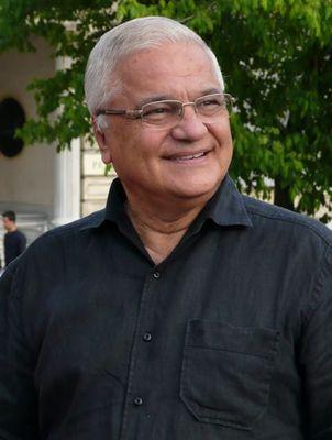 Hilmi Etikan - Hilmi Etikan Hilmi Etikan - Hilmi Etikan