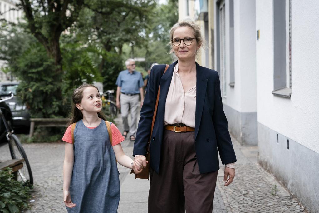 Sophia Ally - &copy; Electrick_Films_Temp&ecirc;te_sous_le_cr&acirc;ne_UGC_Images