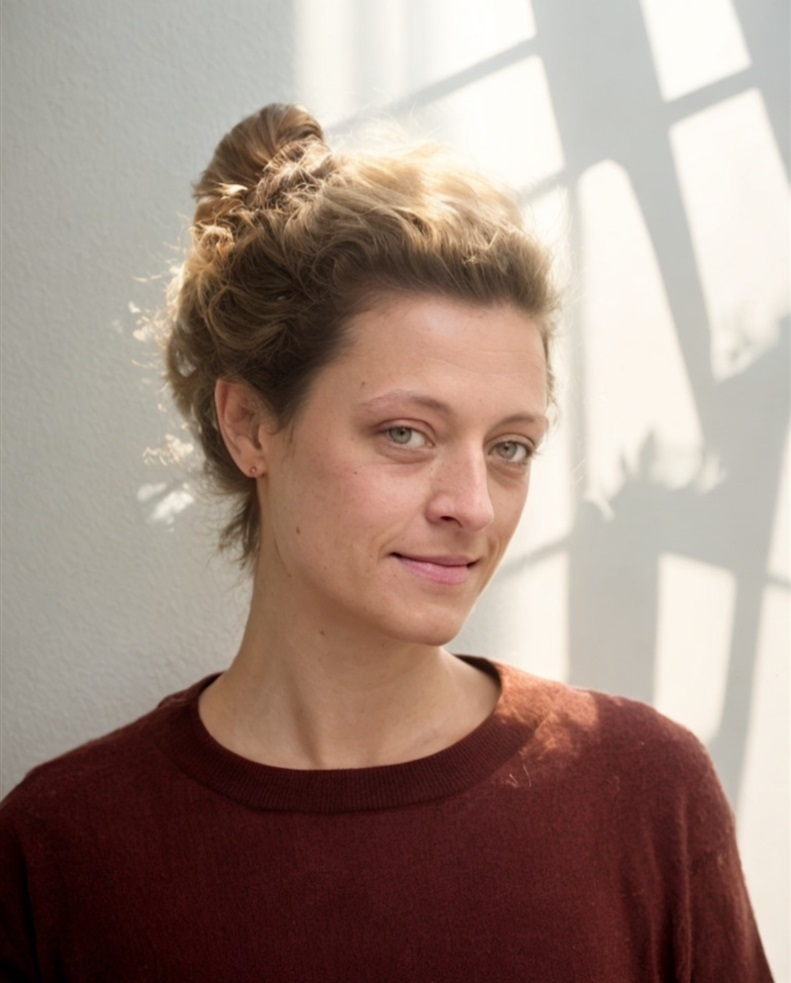 Alice Van Den Broek Alice Van Den Broek