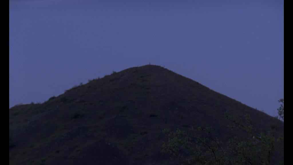 Olhe bem as montanhas... (Regardez bien les montagnes...) Olhe bem as montanhas... (Regardez bien les montagnes...)