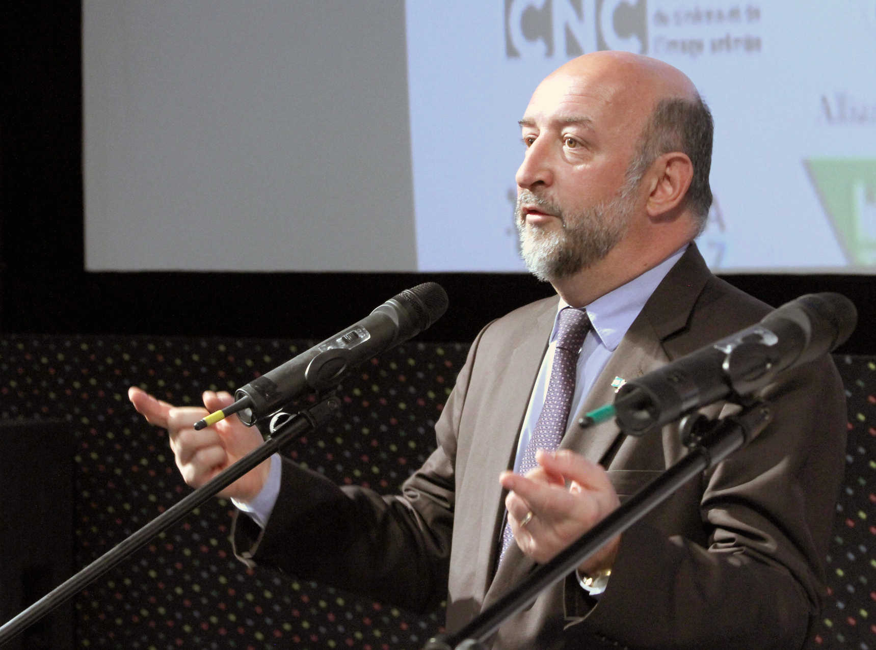 French Cinema Today in Kazakhstan enjoys its 6th successful edition - F. Etienne, ambassadeur de France au Kazakhstan French Cinema Today in Kazakhstan enjoys its 6th successful edition - F. Etienne, ambassadeur de France au Kazakhstan