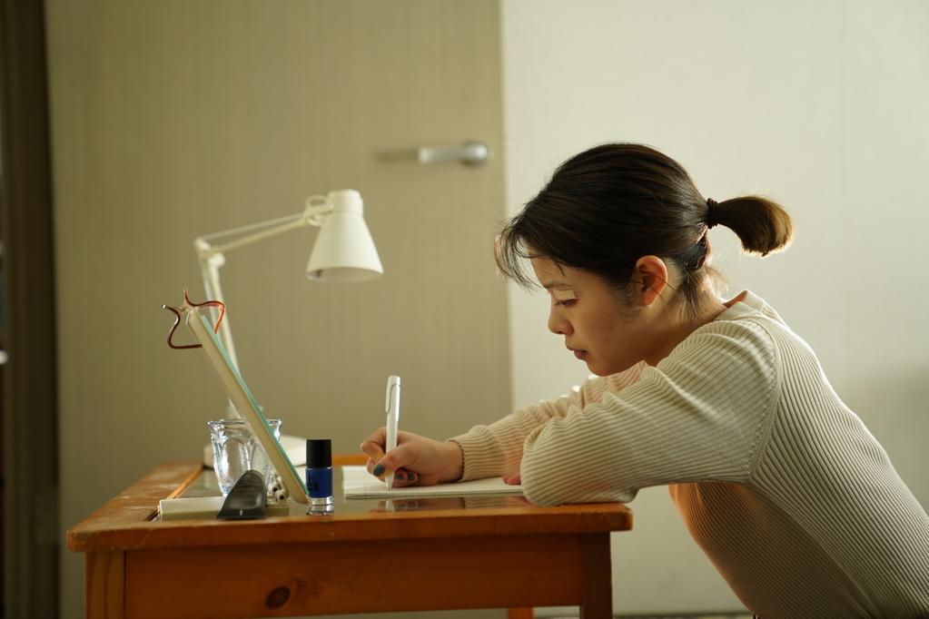 Small, Slow but Steady - © 2022 « KEIKO ME WO SUMASETE » Production Committee & COMME DES CINEMAS Small, Slow but Steady - © 2022 « KEIKO ME WO SUMASETE » Production Committee & COMME DES CINEMAS