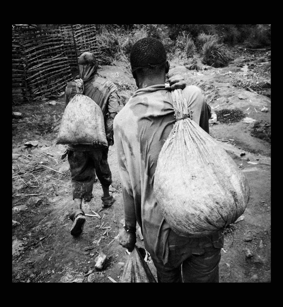 Seven Grams - © Karim Ben Khelifa Seven Grams - © Karim Ben Khelifa