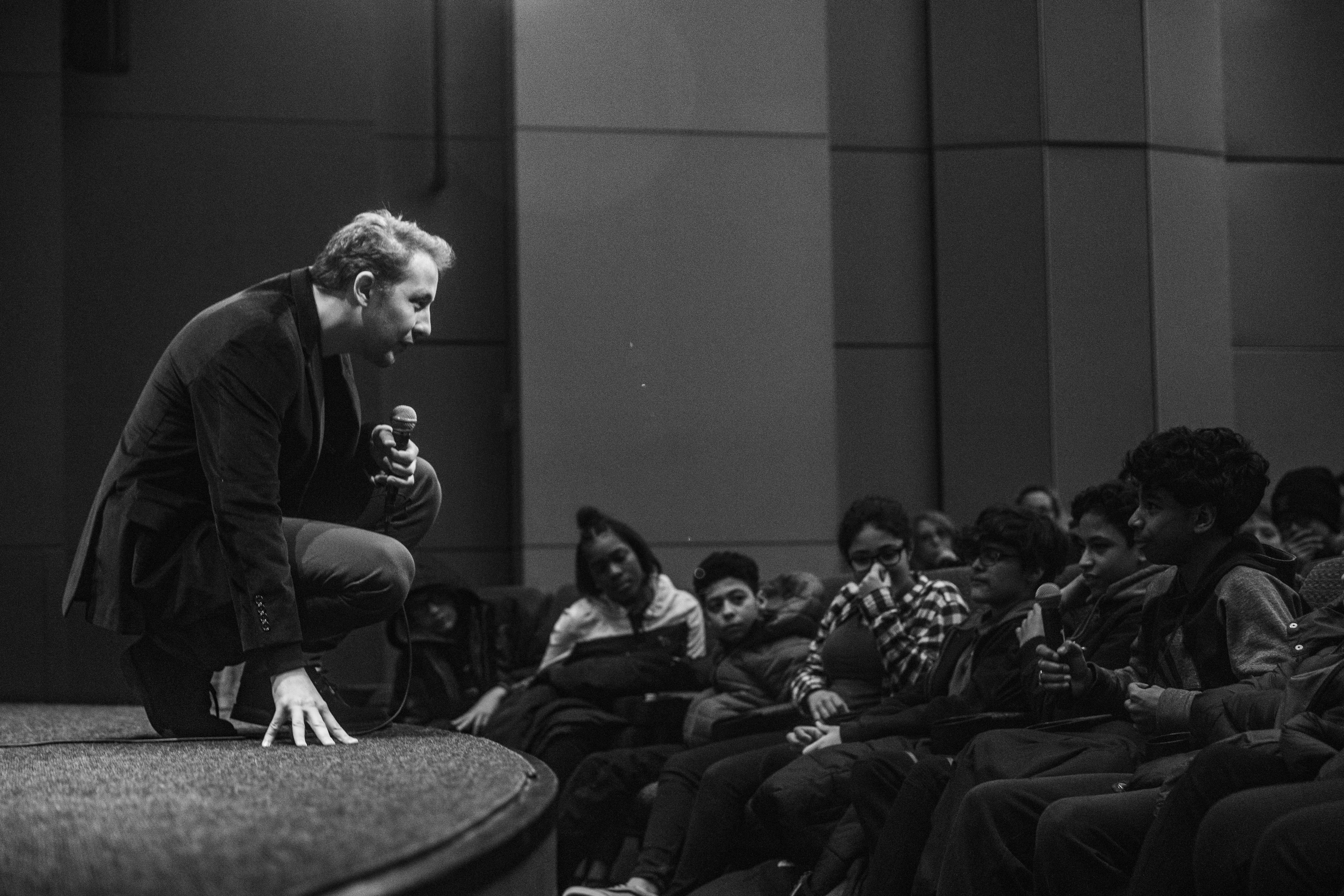 Exito histórico de la edición 2018 de los Rendez-Vous con el Cine Francés de Nueva York - Rencontres scolaires avec Rachid Hami autour de - © @Thomas Brunot/UniFrance Exito histórico de la edición 2018 de los Rendez-Vous con el Cine Francés de Nueva York - Rencontres scolaires avec Rachid Hami autour de - © @Thomas Brunot/UniFrance