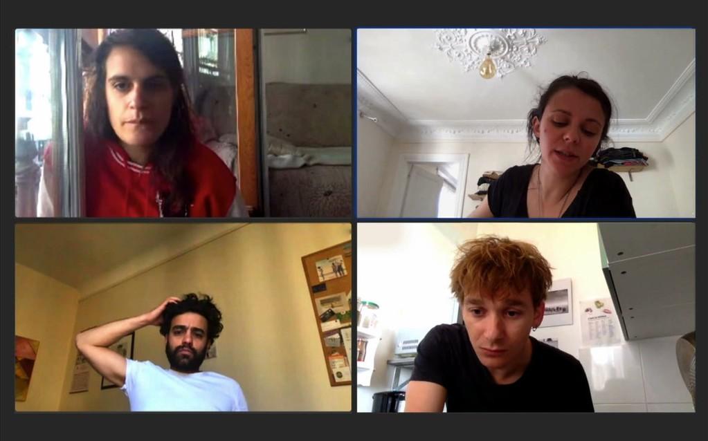 Et de l'herbe, et des fleurs, et de l'eau Et de l'herbe, et des fleurs, et de l'eau