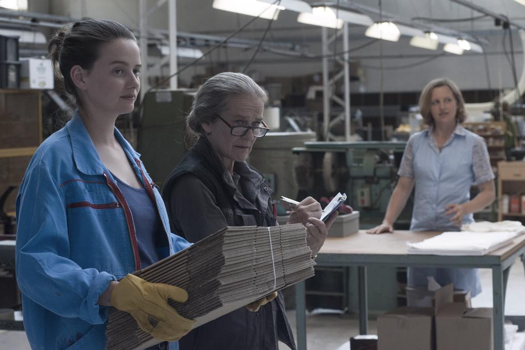 Sur quel pied danser - © Loin derrière l'Oural Sur quel pied danser - © Loin derrière l'Oural