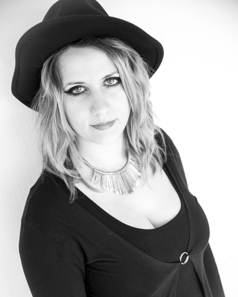 Olivia Pietra Olivia Pietra