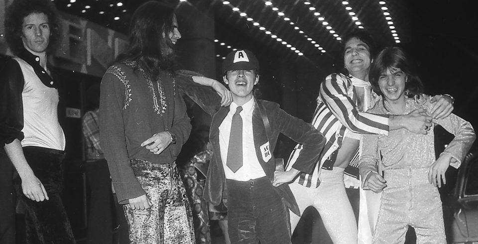 AC/DC: Forever Young AC/DC: Forever Young