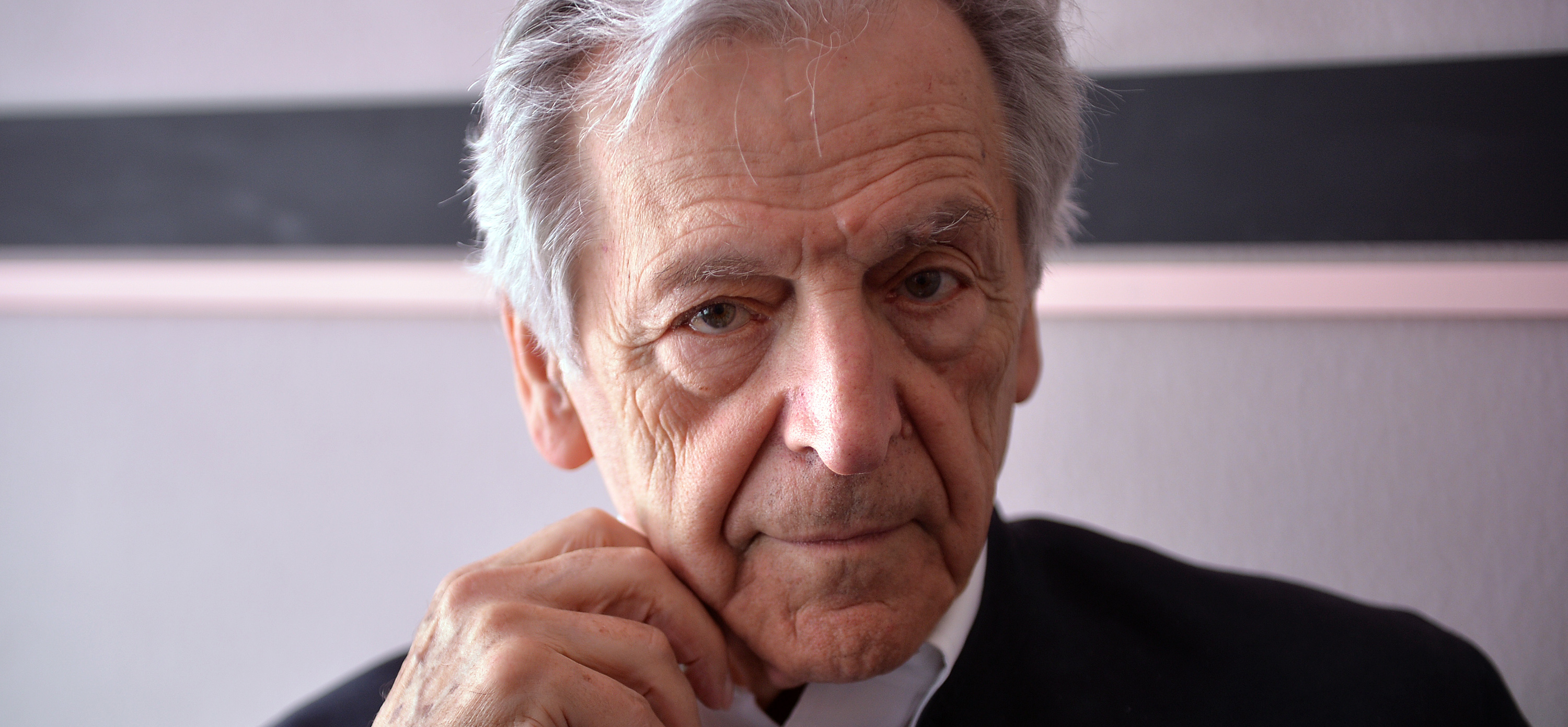 "Gardons le lien" : Costa-Gavras parle avec Luis Martínez López (Espagne) - © Veeren Ramsamy / UniFrance "Gardons le lien" : Costa-Gavras parle avec Luis Martínez López (Espagne) - © Veeren Ramsamy / UniFrance